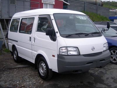 Автостекла Nissan Vanette IV c установкой в Москве